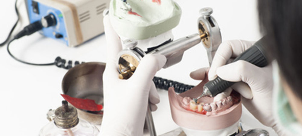 歯科技工所
